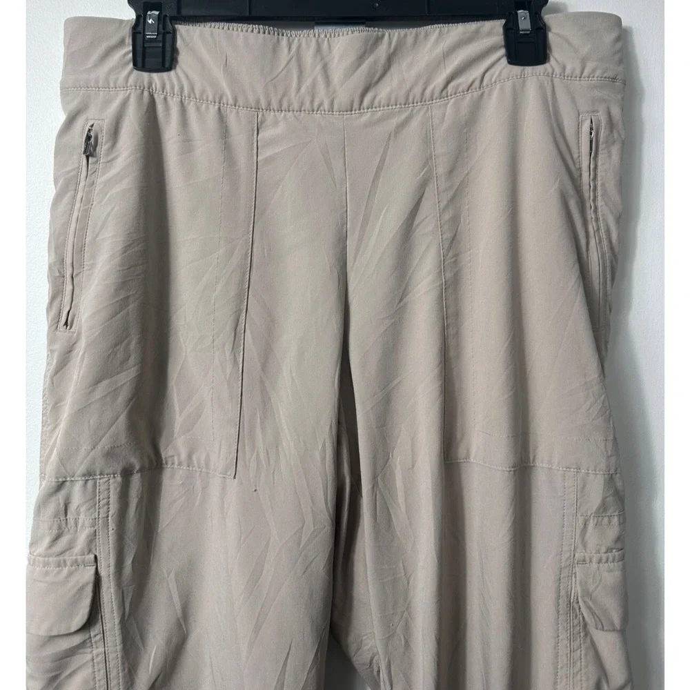Athleta Chelsea Lined Cargo Pants Womens 14 Beige Mid Stretch Waist Pocket C11 - Picture 2 of 8